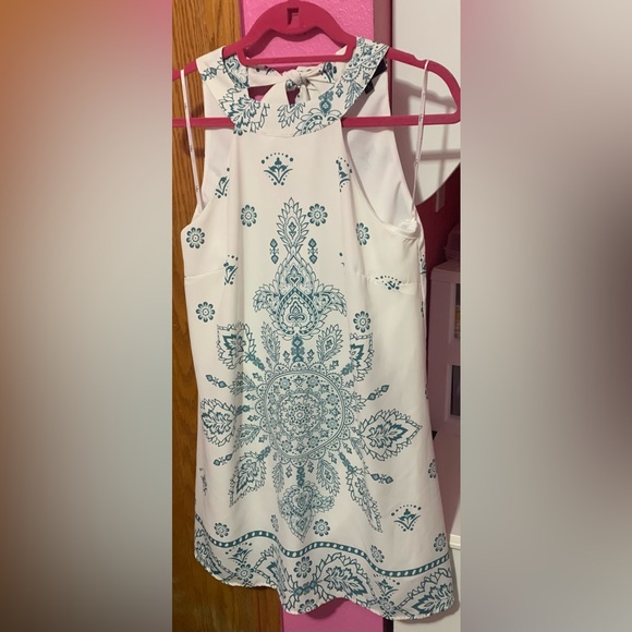 Lulus Dresses & Skirts - EUC. Lulus. Size Small. White dress with blue design and tie halter neckline.